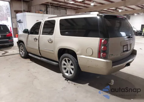 2011 GMC Yukon Xl 1500 Denali z USA, uszkodzony, nr VIN 1GKS2MEFXBR322770